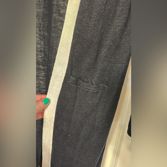 Talbots Black and White Cardigan - Picture 9 of 15